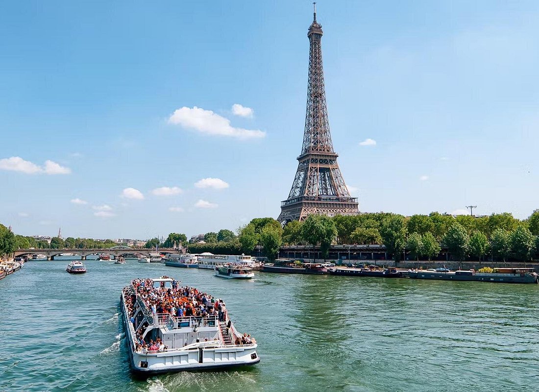 Paris Day Tour